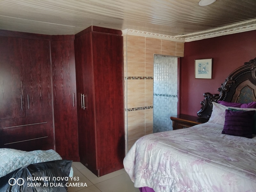 3 Bedroom Property for Sale in Scenery Park Eastern Cape